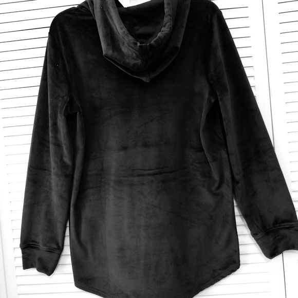 Lands End Ladies NWOT Black Velour Hoodie- Medium 10-12 - Picture 7 of 7